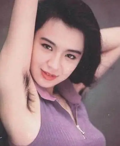 腋下的尴尬娱乐圈女星携腋毛大胆拍照