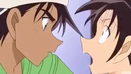 服部平次和荷叶接吻 所以真的是这样吗?