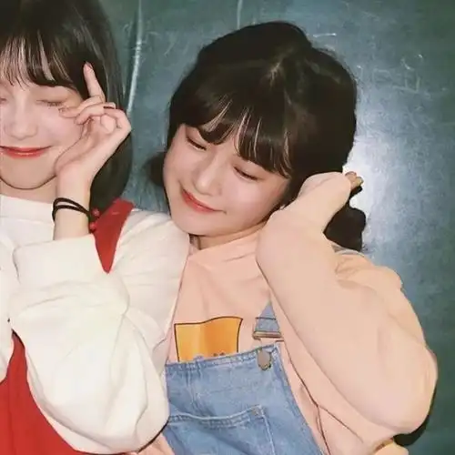 闺蜜头像‖"想把我所有的温柔的碾碎了撒给你"