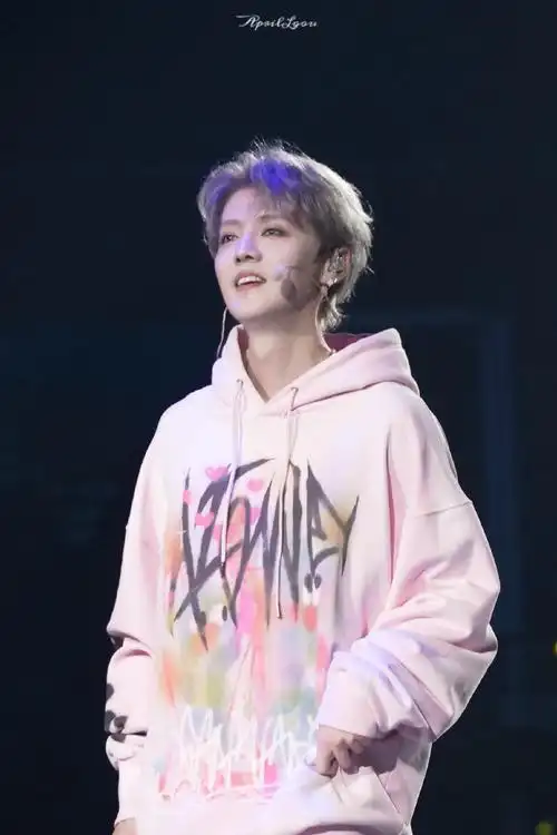 鹿晗武汉演唱会##鹿晗2023演唱会##鹿晗