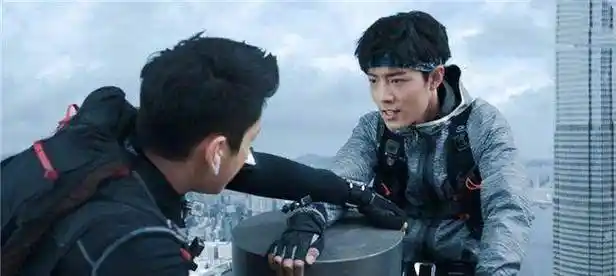 肖战角色成长历程从跑龙套到现在的主演的经历