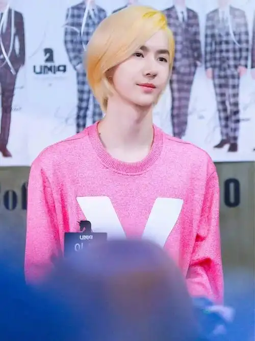 洗尽千帆仍是少年王一博出道八周年快乐