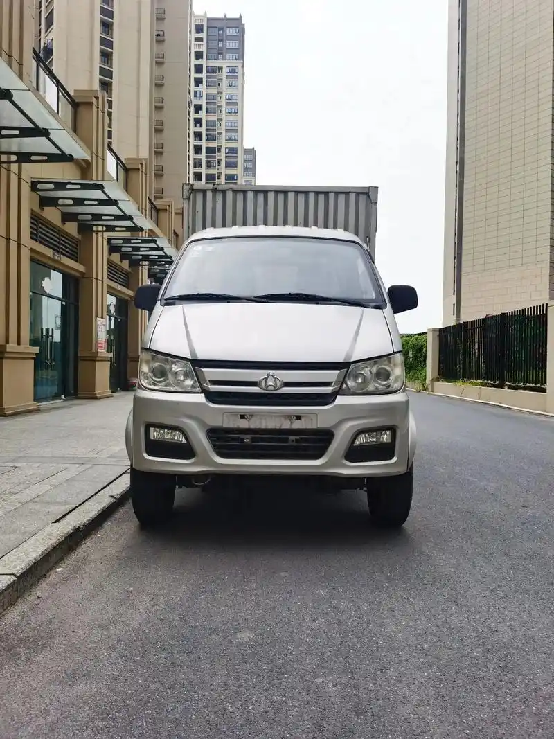 最新拿下长安新豹,1.2排量,保险到明年