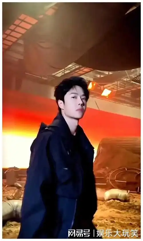 王一博杨紫肖战等明星合影曝光引发粉丝狂热