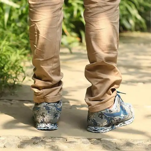 3517雨靴户外运动男女鞋工厂