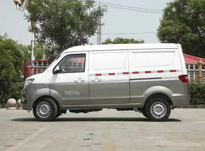 适合跑货拉拉的面包车型