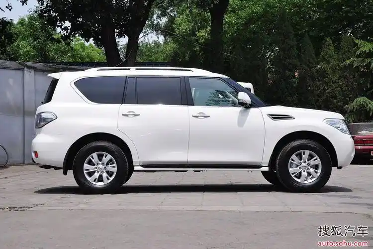 p>途乐(patrol)是日产汽车首款全尺寸suv,第六代在2010年初发布.