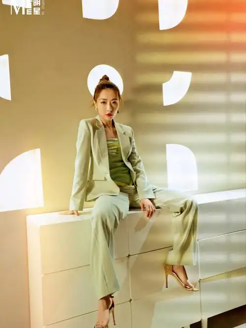 yistar知名演员白冰inyi21ss