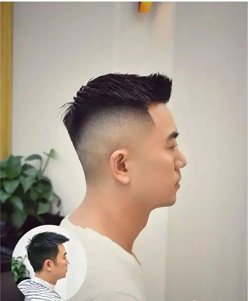 天热了,男士发型怎么剪?最火还是两侧铲短