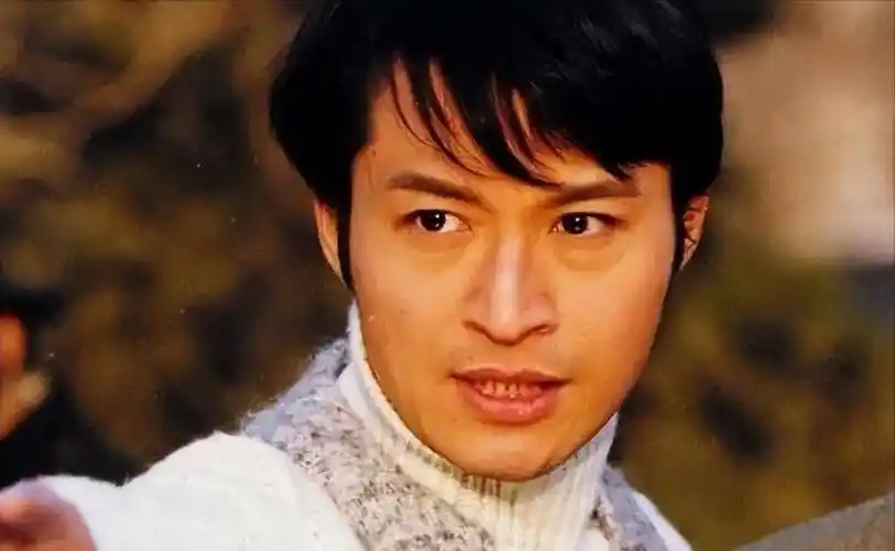 焦恩俊:为1000万,我强忍痛苦和"60岁大妈"拍吻戏,现在难自愈_合作