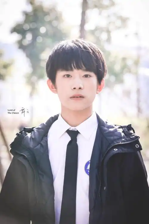 tfboys易烊千玺160302超少年密码高清crlogo