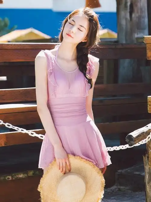 新款连体显瘦裙式泳衣女钢托大小胸聚拢遮肚平角性感露背温泉泳装