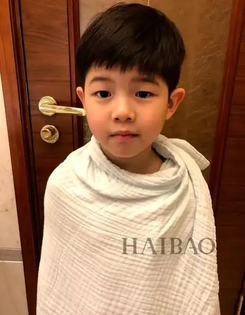 羡慕吴尊晒老婆正脸照张柏芝儿子腿这么长