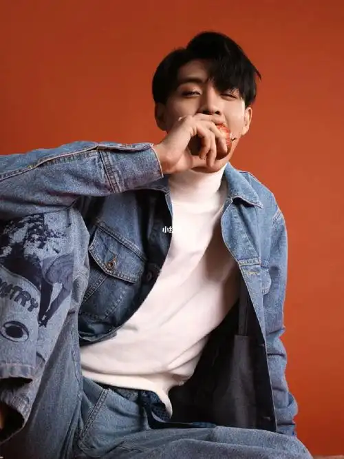 老秦微博的圣诞节照片秦霄贤圣诞快乐70