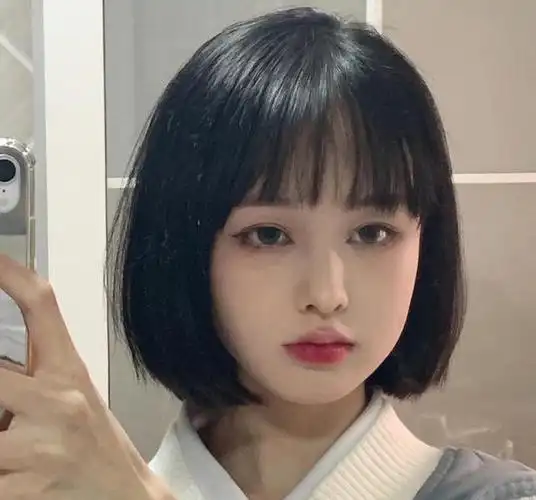 2020圆脸减龄最火短发2020圆脸减龄最火短发女