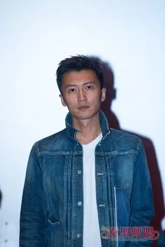 香港男星谢霆锋短发显额造型