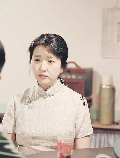 江珊超话我们的邓麻麻也是超级温柔,超美的呢#江珊##电视剧但愿人长久