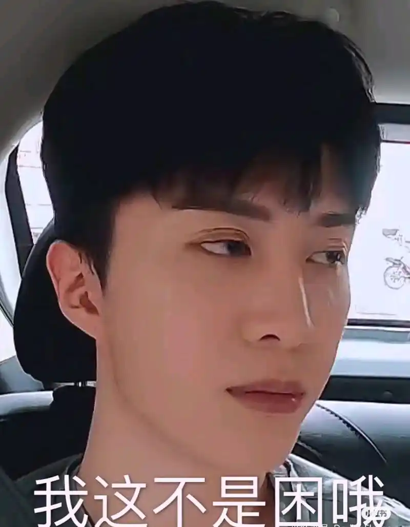 范丞丞白雪公主造型迷人又随性,侧脸和爸爸年轻时一模一样