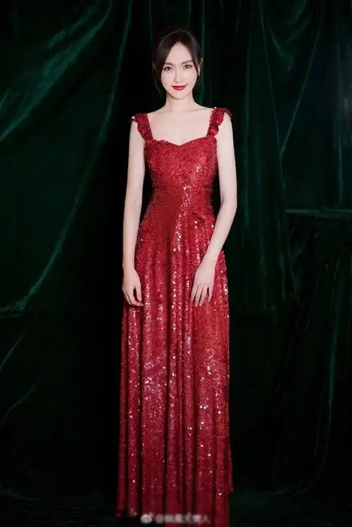 唐嫣明星同款红色亮片吊带连衣裙女名媛宴会年会大摆主持人晚礼服_货