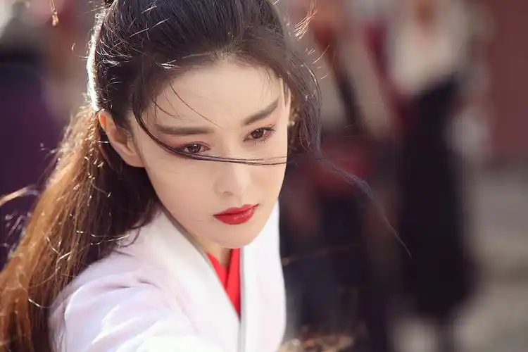 张馨予新边城浪子剧照海报图片