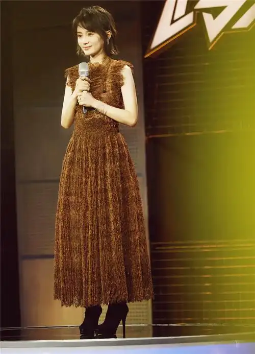 王子文《跨界歌王》任贤齐帮选曲力争晋级