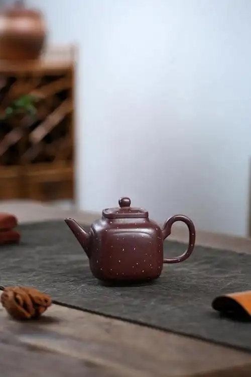 冶秋(yeqiu) 【官方旗舰】宜兴大师级王芳全手工四方宫灯紫玉金砂紫砂