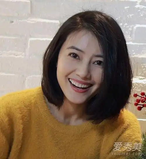 35 依旧美得像少女 女神高圆圆百变发型