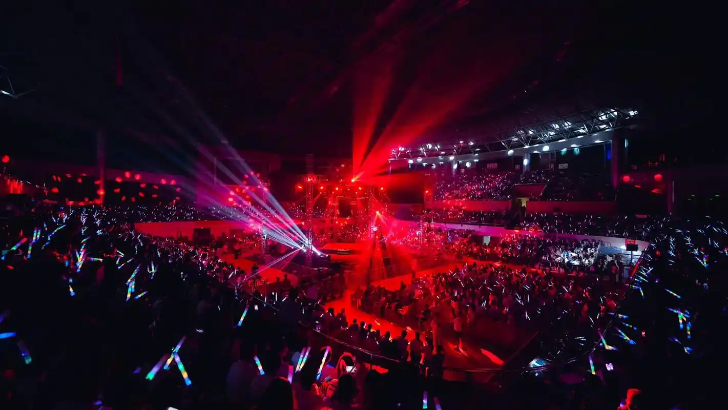 2023稻花香群星演唱会.总有一首歌曲历经岁月更有故事,总有 - 抖音