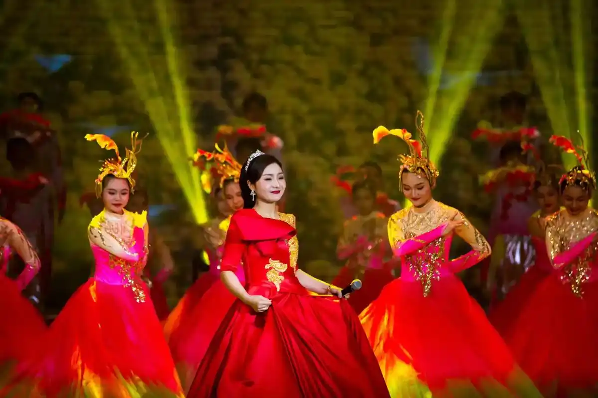 演出现场视频 锦绣潇湘,大美祁阳,2022祁阳市春晚就这样 - 抖音