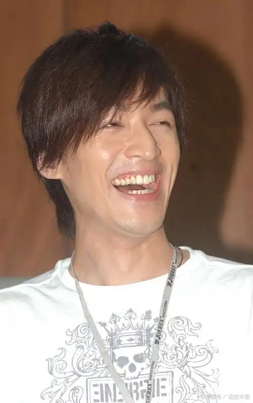 有幸见到过胡歌真让人痴迷