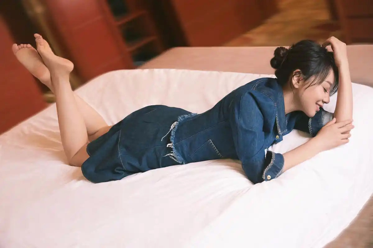 电视剧《少年派》   眼如江河春水,山黛尽入你眉.