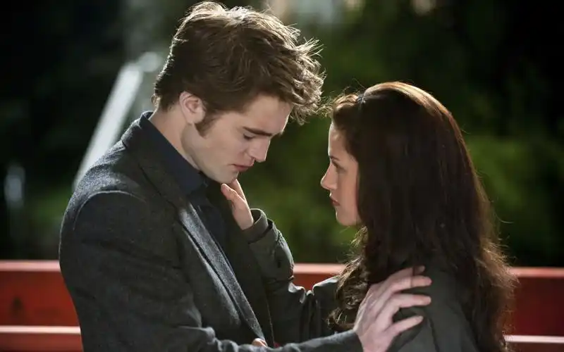 暮光之城超大 第三辑-影视壁纸-高清影视图片-第16图-娟娟壁纸