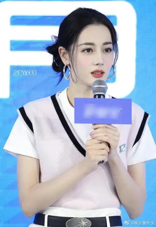 迪丽热巴怼脸生图状态#迪丽热巴未修生图,这皮肤这五官 越生越美丽