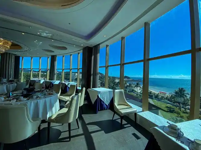 三亚吃海鲜环境哪家强270度海景餐厅推荐看大海看日落很完美