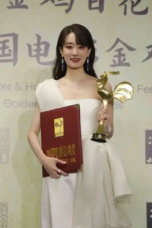 张小斐的这件喜事终于官宣了!