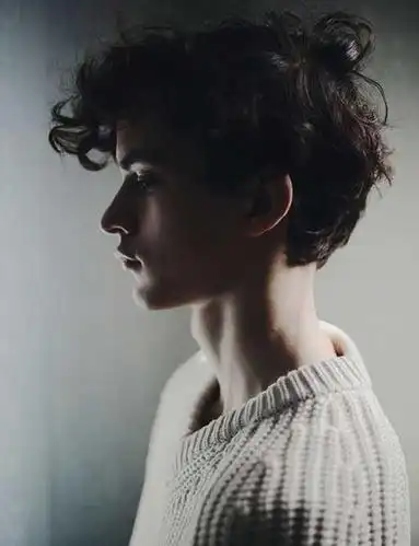 欧美文艺范小青年留什么发型清瘦潮男发型图片4