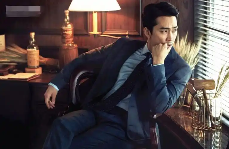 仙范女神刘亦菲的前男友不老男神宋承宪岁月似乎对他格外厚待