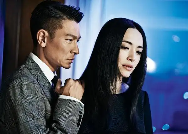 刘德华姚晨黑白配登封面携手共掀票房风暴