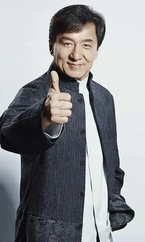 《成龙》封面图片