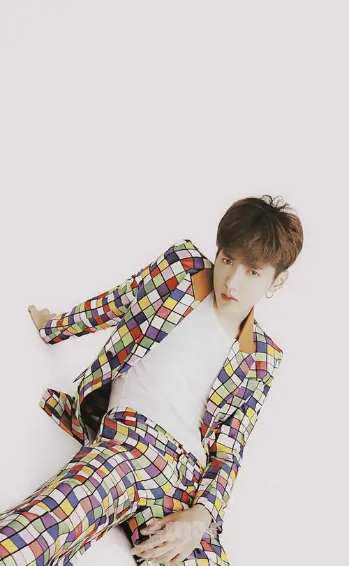 嘉人marieclaire中国男明星首封吴亦凡图片