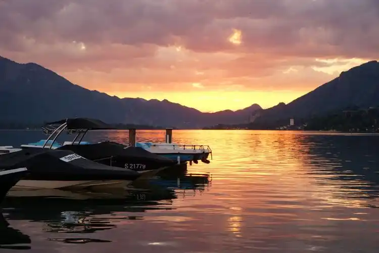 奥地利斯特罗伯strobl小镇的黄昏,美得太浓烈