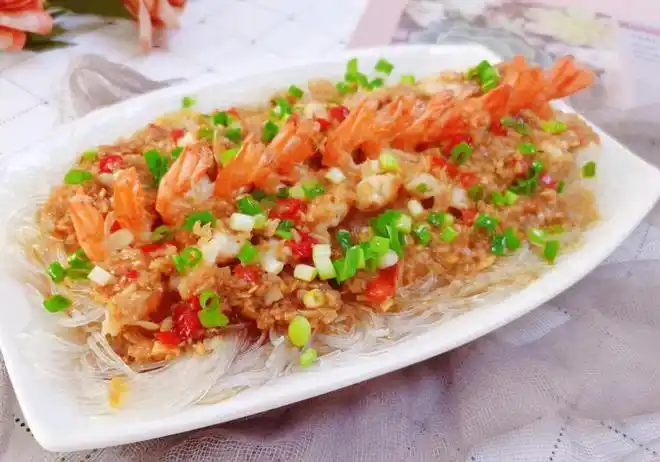 爱吃蒜蓉粉丝蒸大虾我来教你做法附带详细步骤图