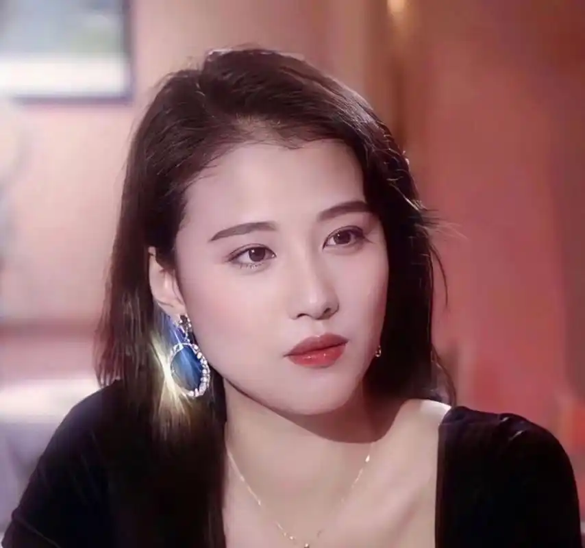 港星女神——周海媚  	 一寸秋波,千斛明珠觉未多