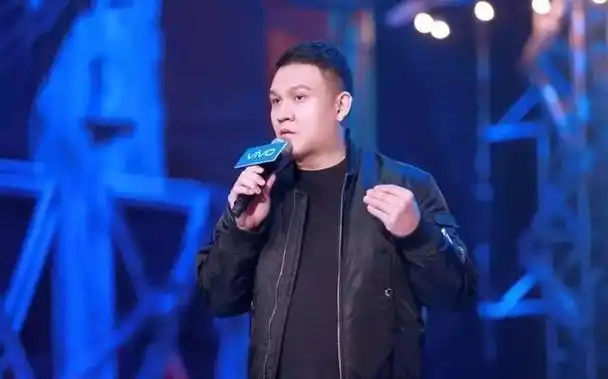 李嘉格时常会与车澈交流日常生活中的趣闻轶事,一起分享彼此的欢笑和