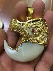 仿虎牙包金包银套老虎吊坠熊牙狼豹牙套爪金套纯银套定做镶嵌k金