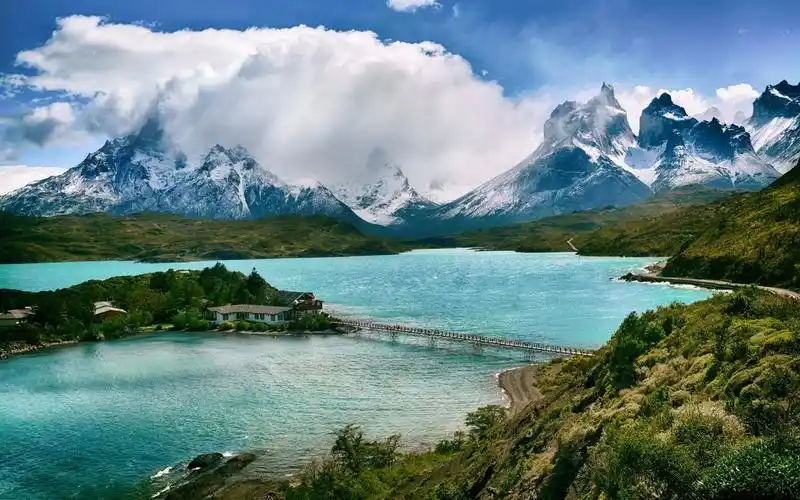 优美的湖泊风景