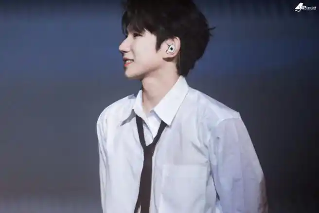 0之神级侧颜  @tfboys-王源