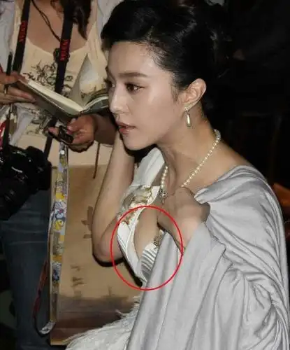 只有累死的牛,看到范冰冰这些图,大黑牛李晨的脸会不会更黑!