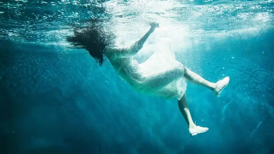 影视,恐怖游泳馆,电视剧,剧照,恐怖游泳馆壁纸