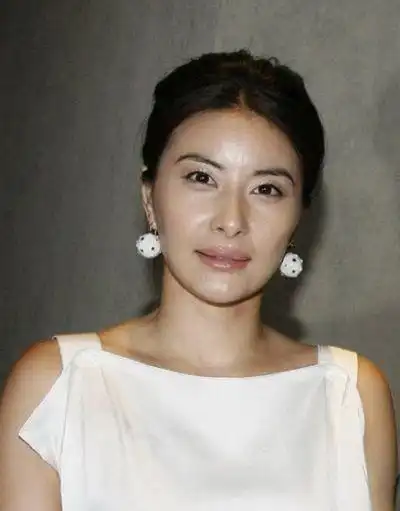 看看你能否嫁入豪门 _面相分析_拓易生活网